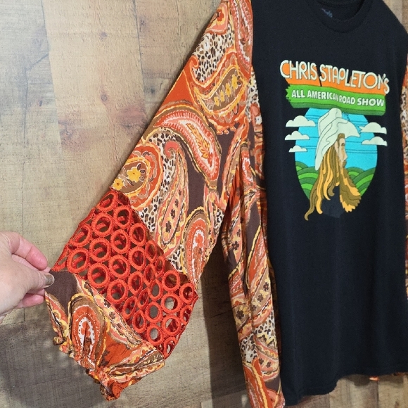 Upcycled Chris Stapleton Tee With Paisley Sleeves - Picture 4 of 8